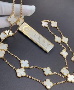 Van Cleef & Arpels Vintage Alhambra Long Necklace 20 Motifs Yellow Gold and Mother-Of-Pearl VCARA42100
