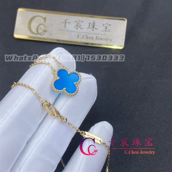 Custom Jewelry Van Cleef & Arpels Vintage Alhambra pendant in 18K Yellow Gold Blue Agate VCARP9SY00