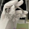 Van Cleef & Arpels Frivole bracelet, 7 flowers, medium model 18K white gold, Diamond VCARPDYB00